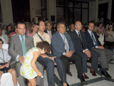 Audiovisual con el titulo Sentimiento Cofrade, vivencia de un año de vida, en la Hermandad de la Vera-cruz de Alcalá del Río