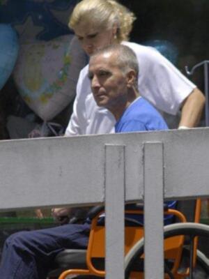 Ortega Cano pide respeto a sus allegados 