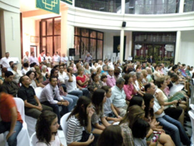 Audiovisual con el titulo Sentimiento Cofrade, vivencia de un año de vida, en la Hermandad de la Vera-cruz de Alcalá del Río