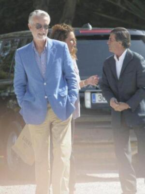 El emotivo reencuentro de los duques de Alba y su madrina Carmen Tello tras la boda