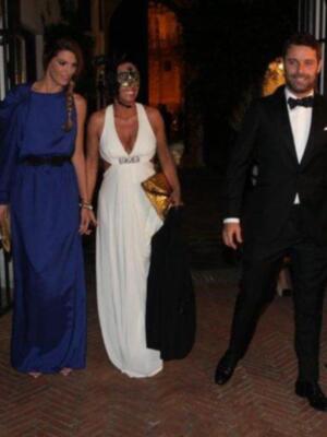 Fiesta de gala y mascaras en los Reales Alcázares de Sevilla  