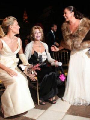 Fiesta de gala y mascaras en los Reales Alcázares de Sevilla  