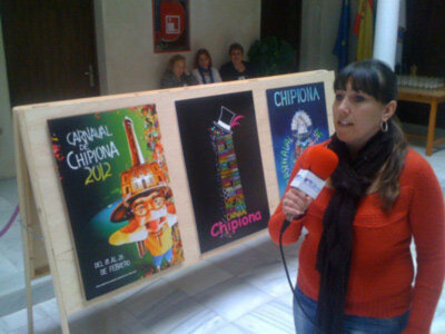 Expuestas en el Castillo las quince obras que optan a ser cartel del carnaval 2012(Chipiona)