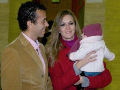 Víctor Puerto y su mujer Noelia, ejercen de papas