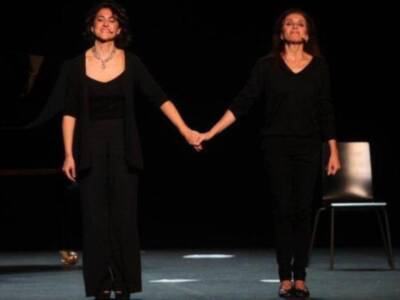 Los Duques de alba en el teatro para ver a Ana Belén
