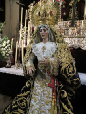 Galería del Besamano de la Stma Virgen de la Esperanza de la Hermandad de Jesús Nazareno de Alcalá del Río
