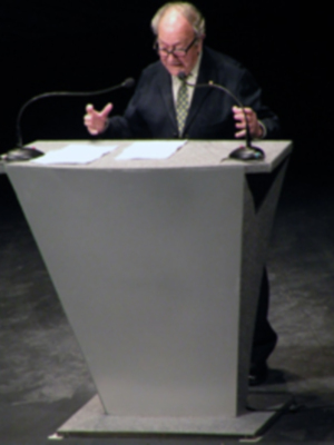 Premio del llamador del Canal sur Radio, a Maruja Vilches Trujillo