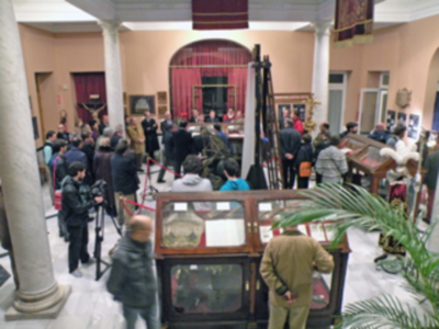 L a Real Hermandad del Santo Entierro, de Sevilla, inauguró su exposición de en seres en el ateneo Sevillano