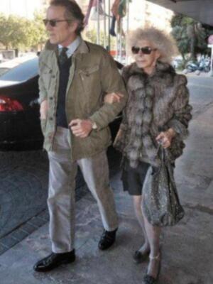 La duquesa de Alba en el rastrillo de Sevilla