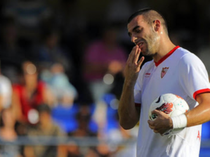 Negredo no estará con La Roja frente a Venezuela