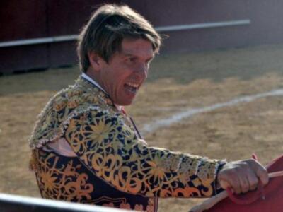 El cordobés celebra el día del padre con sus tres hijos en un festival benéfico