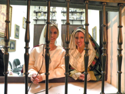 La lluvia da una tregua a la madrugada ilipense, y la Hermandad de la Vera-cruz, estreno su paso y su cuadrilla de romanos.