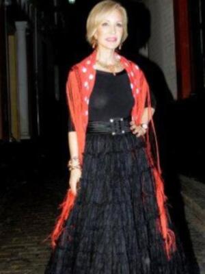 Numerosos personajes conocidos en Feria de Sevilla 2012