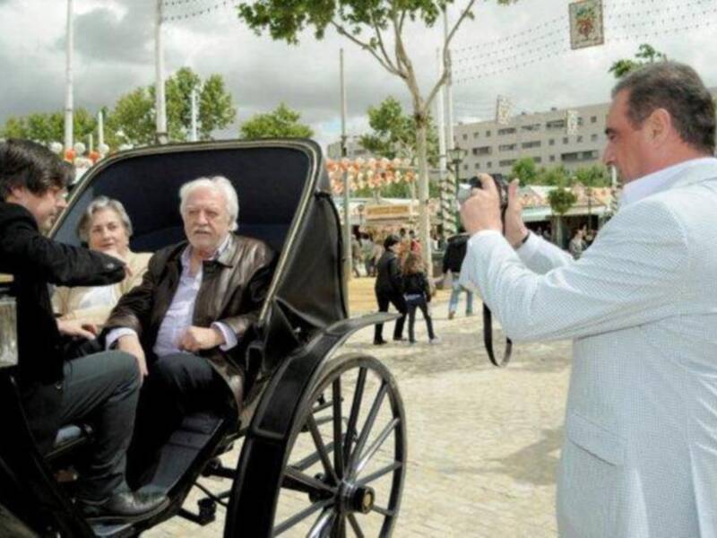 Numerosos personajes conocidos en Feria de Sevilla 2012
