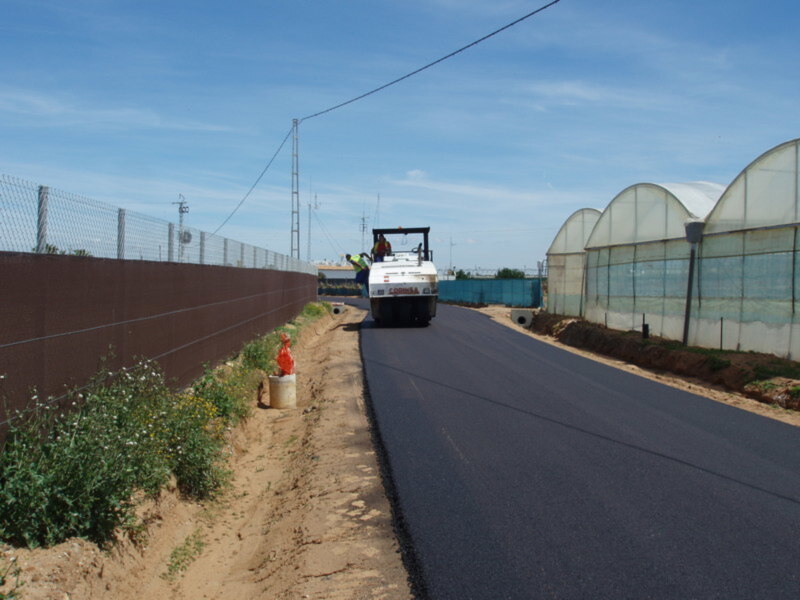 Comienza la tercera fase de la reparación integral del camino de La Loma(Chipiona)