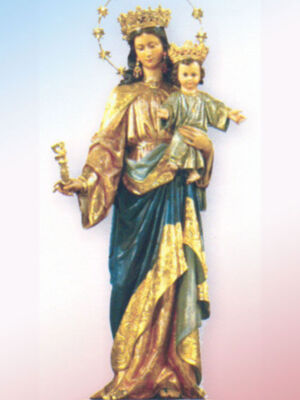 Mes de Mayo: Mes de María, Cultos en Honor y Gloria de María Auxiliadora Coronada en su Basílica en la Casa Salesiana de la Trinidad en Sevilla.