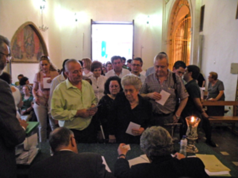 Gran expectación en el cabido de Elecciones de la Hermandad de la Vera-cruz de Alcalá del Rio.