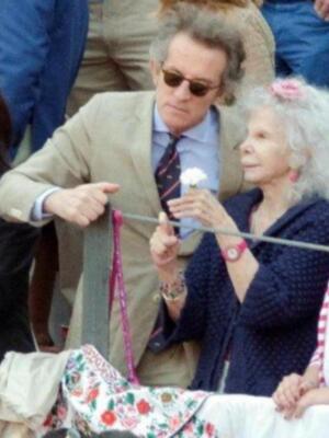 La duquesa de Alba reanuda su vida en Sevilla tras la luna de miel