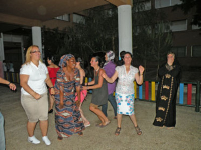 El grupo de teatro volver a empezar, puso el broche de oro de fin decurso del colegio de mayores Ceper del Polígono Norte  de Sevilla.