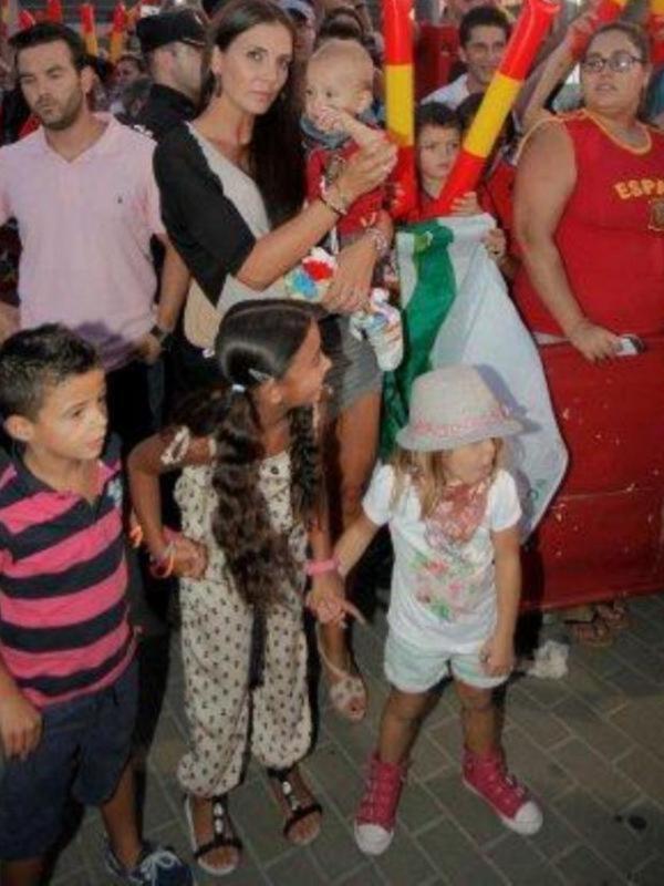 Pepe Reina comenzó sus vacaciones en familia y en Córdoba la tierra de su mujer