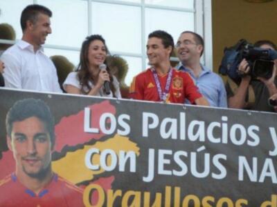 Jesús Navas, recibido como un héroe en su pueblo, Los Palacios