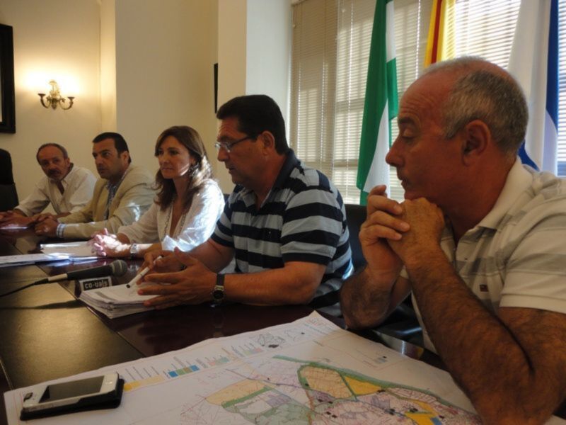 La parlamentaria Alicia Martínez pide a la Junta el mismo trato que a Sanlúcar en la legalización de viviendas vinculadas a la agricultura(Chipiona)