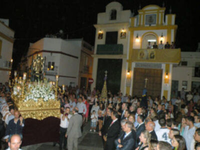 Sevilla.En la villa de Alcalá del Río (Sevilla), se celebró la procesión de subida del Santo Patrón San Gregorio de Osset