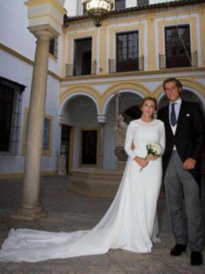 Ana Rosa Quintana, de boda en Sevilla con pantalones de Lamé
