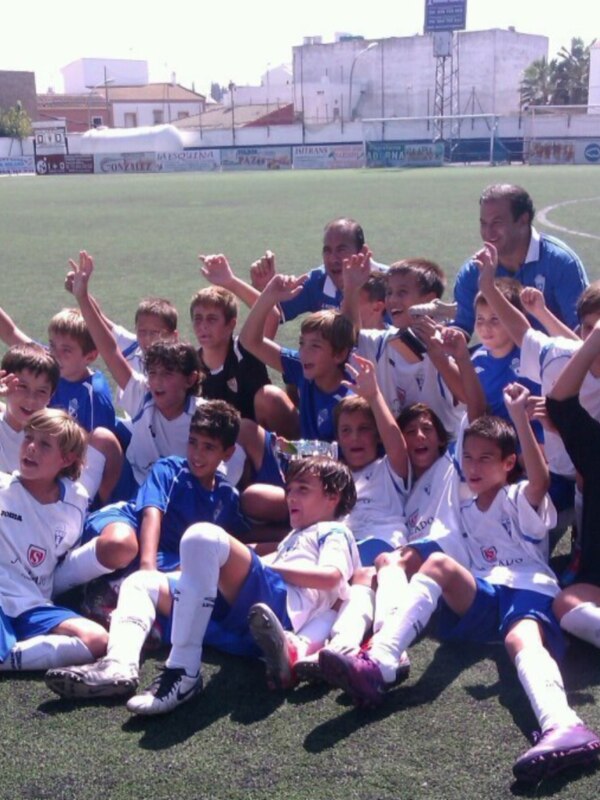 Los alevines del Castilleja CF, vuelve a ganar el 4 Trofeo Airesur
