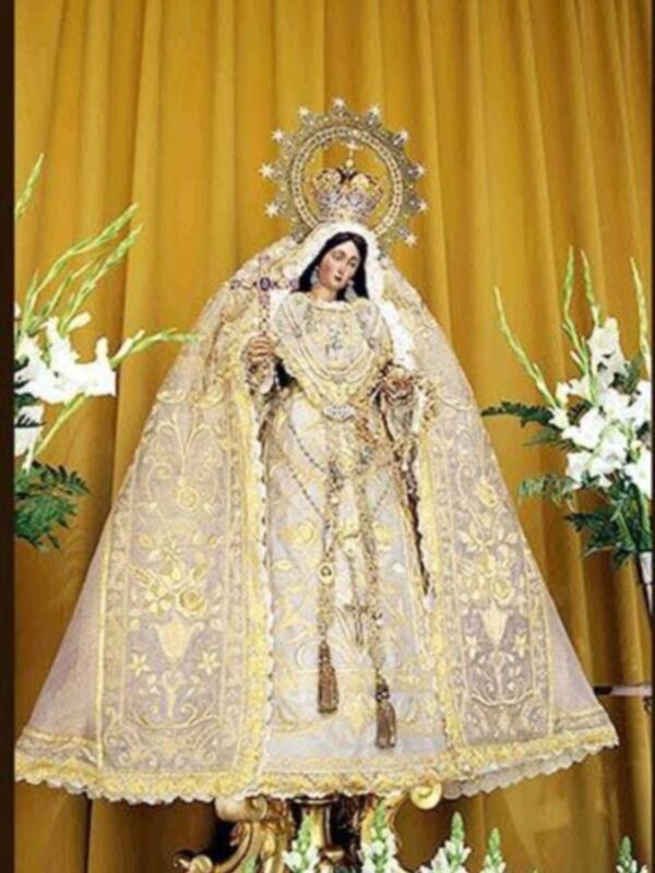 Analizamos las Máximas que, escribió Sor Ángela de la Cruz, a modo de Flor Espiritual, hoy: En el amor a la Cruz está la felicidad en este mundo y en otro (II).