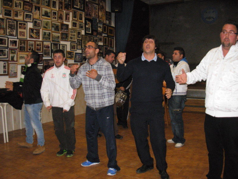  La chirigota Los que no se hartan de Chopper  confían en hacer un papel digno en el concurso del Gran Teatro Falla de Cádiz.-(Chipiona)