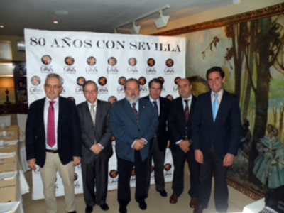 Los Reyes sevillanos desayunaron en el Restaurante la Raza