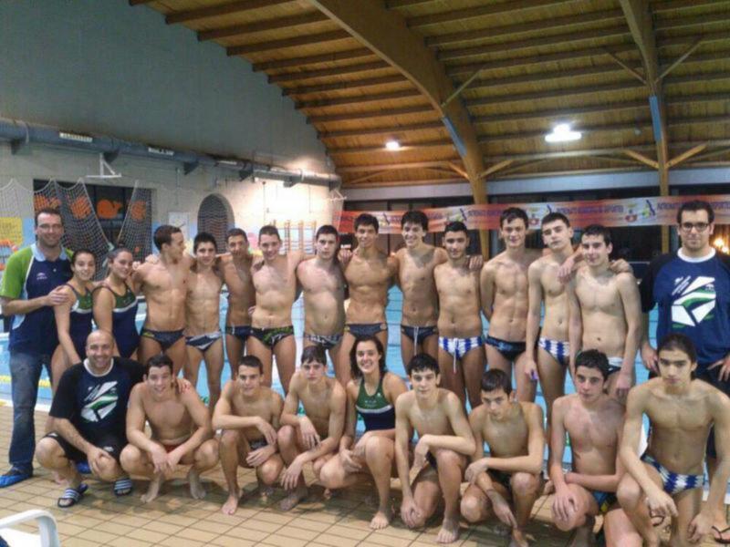 El seleccionador nacional itinerante de waterpolo, en Dos Hermanas
