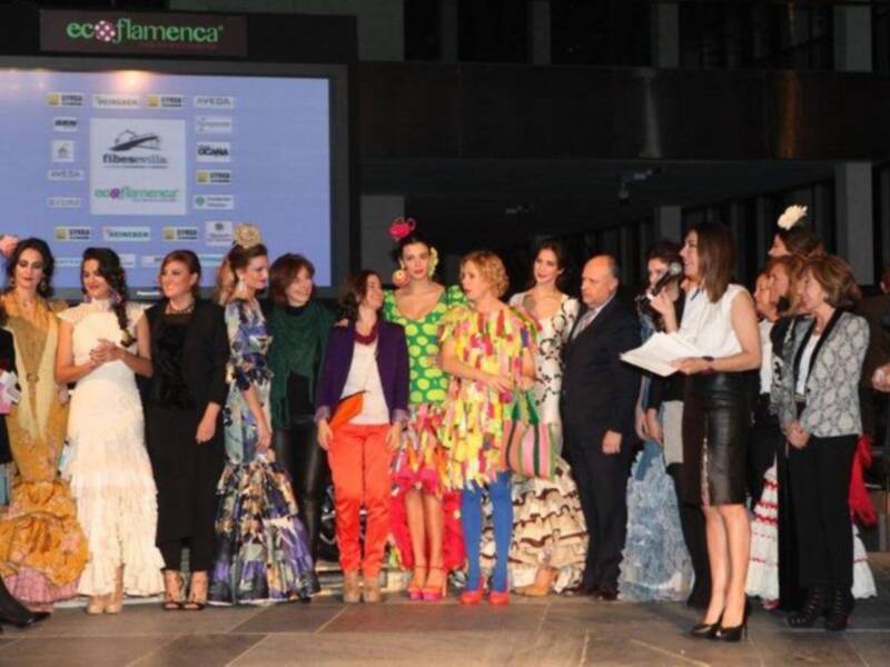 Agatha Ruiz de la Prada debuta como diseñadora flamenca ecológica