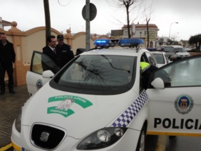 La Policía Local cuenta por primera vez con cuatro coches patrulla(Chipiona)
