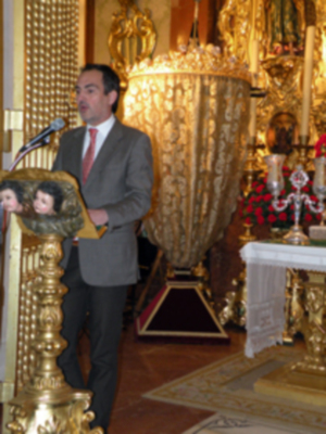 El paso de la Virgen de las Angustias de Alcalá del Río, llevará un cirio de los donantes de Órganos.