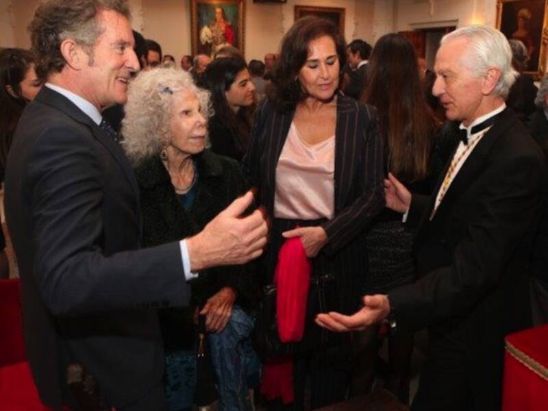 La duquesa de Alba, presidenta de honor de la fundación real academia de medicina y cirugía de Sevilla