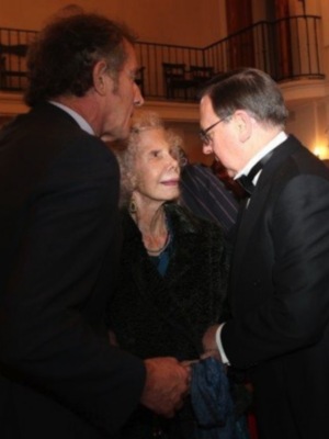 La duquesa de Alba, presidenta de honor de la fundación real academia de medicina y cirugía de Sevilla