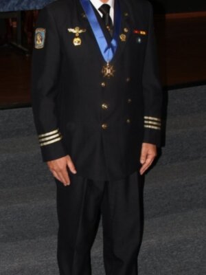 La  Policia de Caracas otorga la maxima Condecoracion al investigador espaÃ±ol Jaime Parejo
