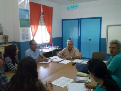 Ayuntamiento y colegios acuerdan un protocolo para iniciar el programa de tres comidas para alumnos necesitados(Chipiona)