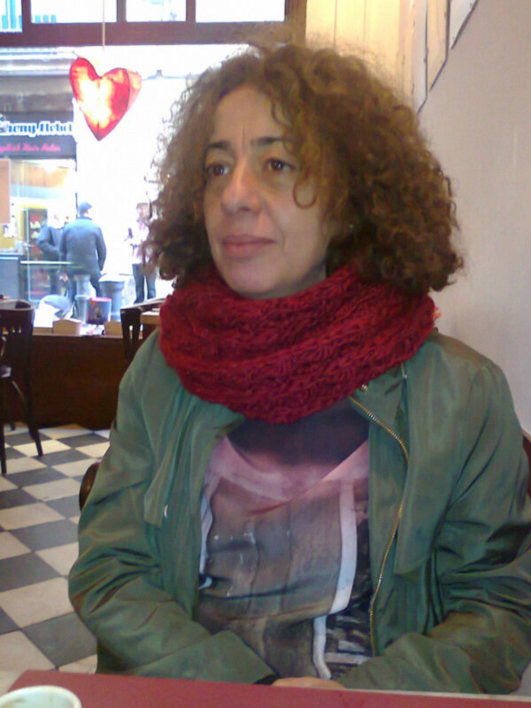 La artista chipionera Amparo Moreno expone con éxito una colección de grabados en la sala Venus Delicatessen de  Barcelona.