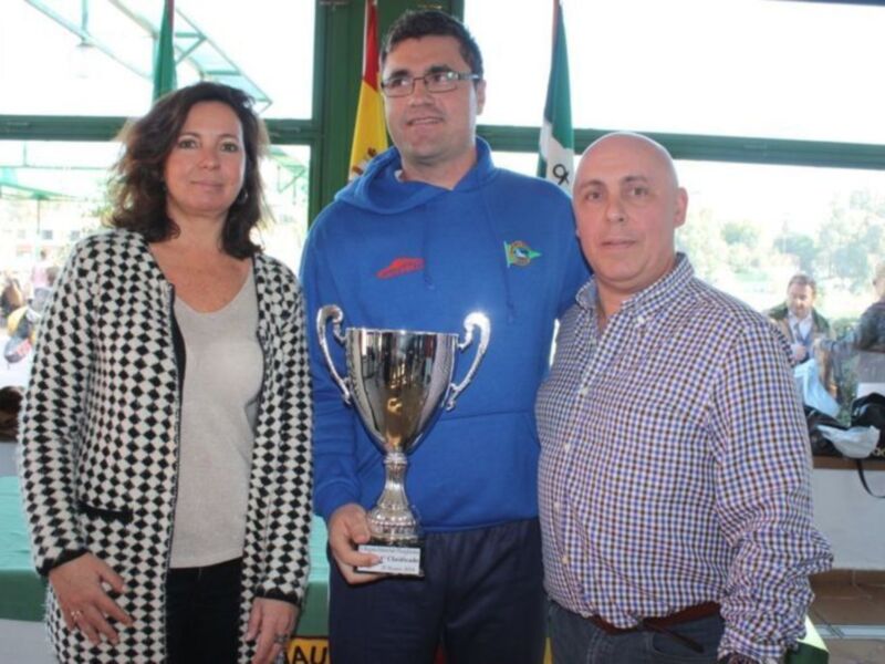 El Náutico Sevilla retiene el Trofeo Interclubes de piragüismo