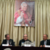 Sevilla. Monseñor Ajenjo Pelegrina  pronunció en el Ateneo la conferencia ÂJuan Pablo II, las lecciones de un Papa Santo.