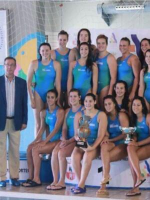 Fiesta local en el cierre del XXVI Campeonato de waterpolo Ciudad de Dos Hermanas