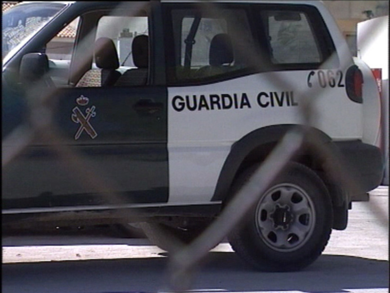 La Guardia Civil impide la entrada de dos toneladas de hachís por la costa gaditana 