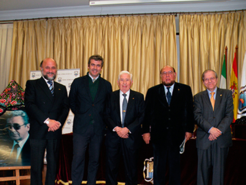 Sevilla.  Presentación del libro ?De ayer y de Hoy? de Manuel Benítez Carrasco en el Ateneo de Sevilla.