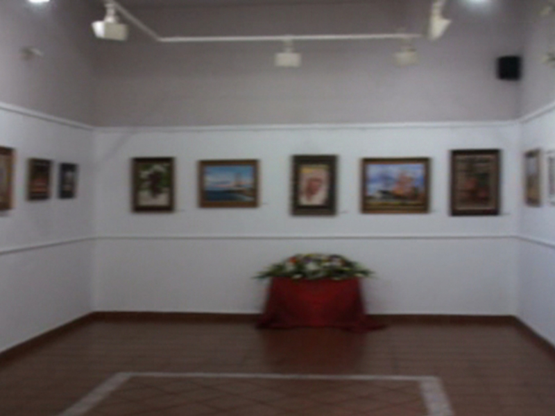 Seis exposiciones de óleos, fotografías, plumillas o acuarelas componen la programación veraniega del colectivo Espacio Vacío. 