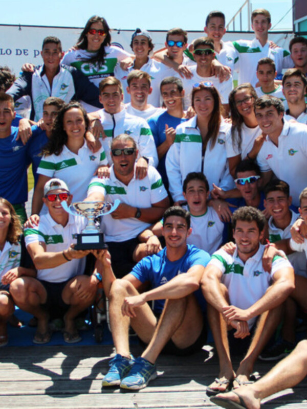 El Club Náutico Sevilla, tetracampeón de España de piragüismo en pista