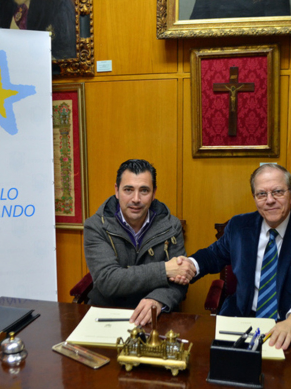 Firmado el convenio para comenzar el rodaje del documental del Centenario de la Cabalgata de Sevilla.