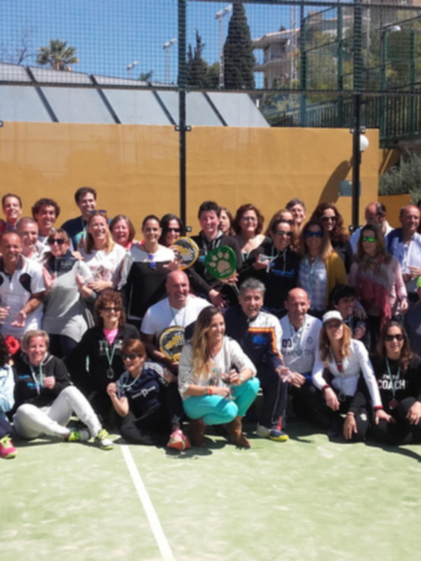 El Campeonato Andaluz de pádel de veteranos por equipos de Primera se queda en Málaga